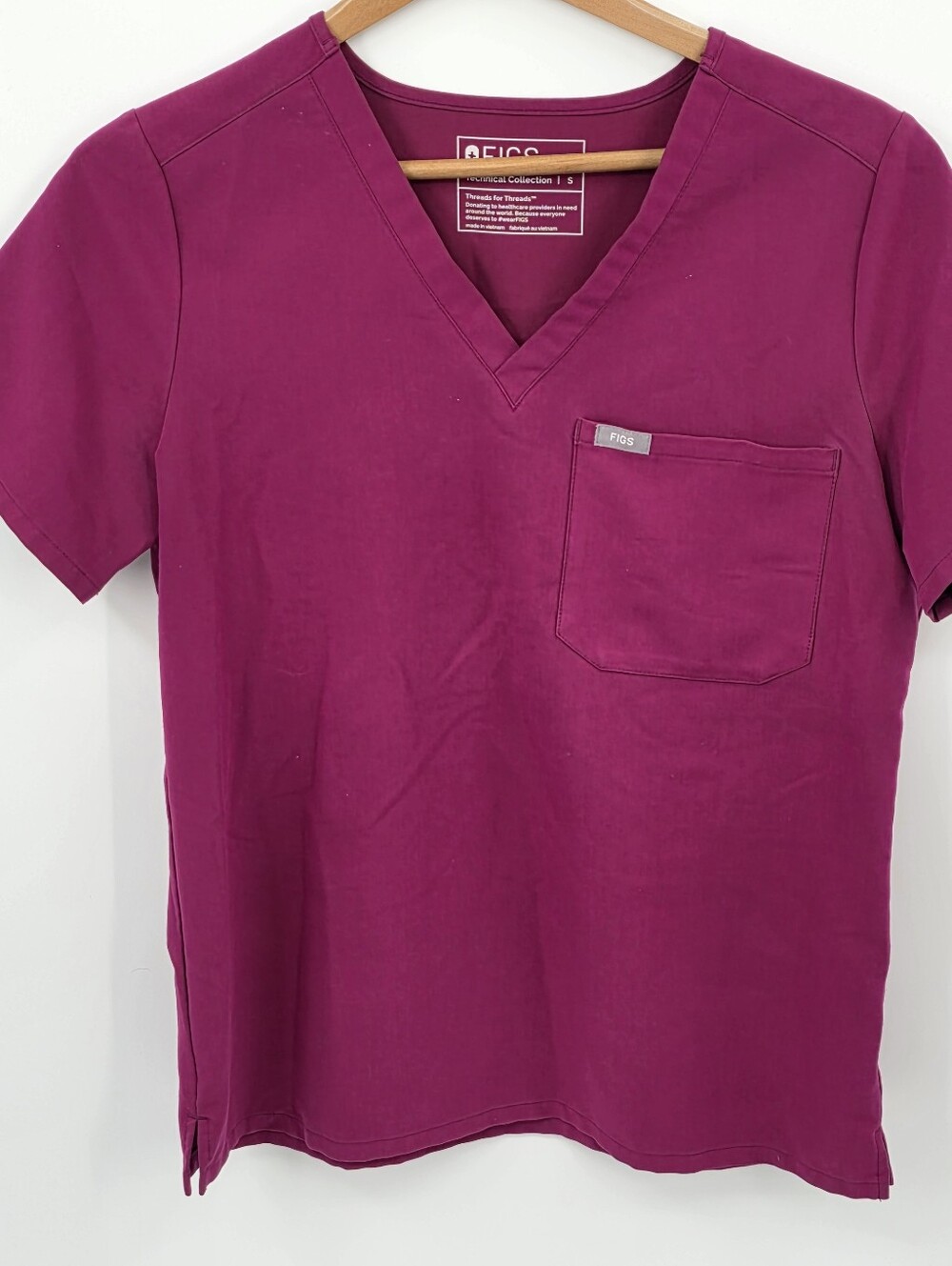 Figs Scrub Top Catarina One Pocket Short Sleeve Dark Pink Small S